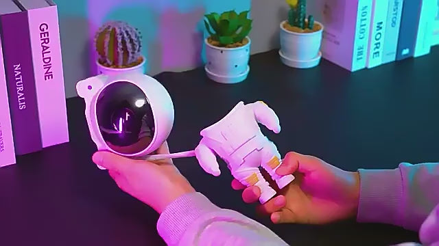 USB ASTRONAUT GALAXIES NIGHT PROJECTOR LIGHT ROBOT